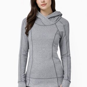 Lululemon Athletica Gray Cowl Neck Sweater|Size 4|Good Condition|Thumbhole